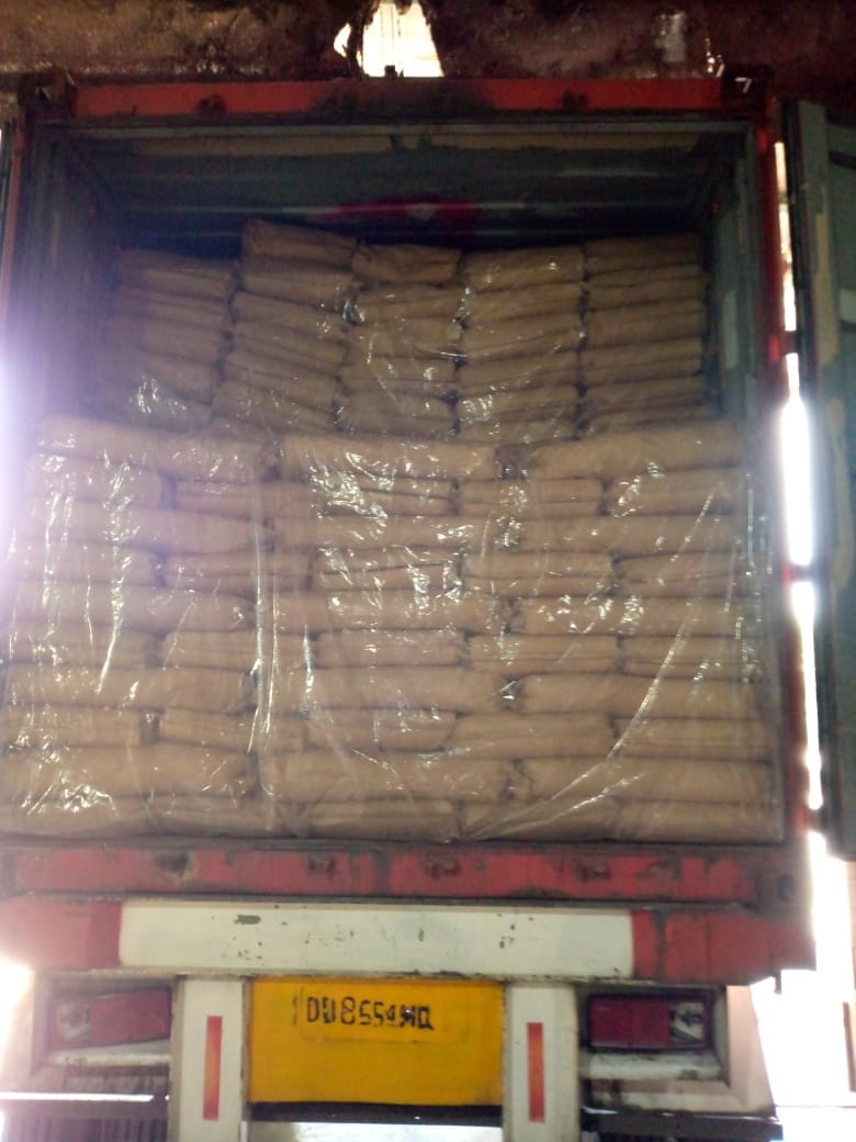 loading shipment 19